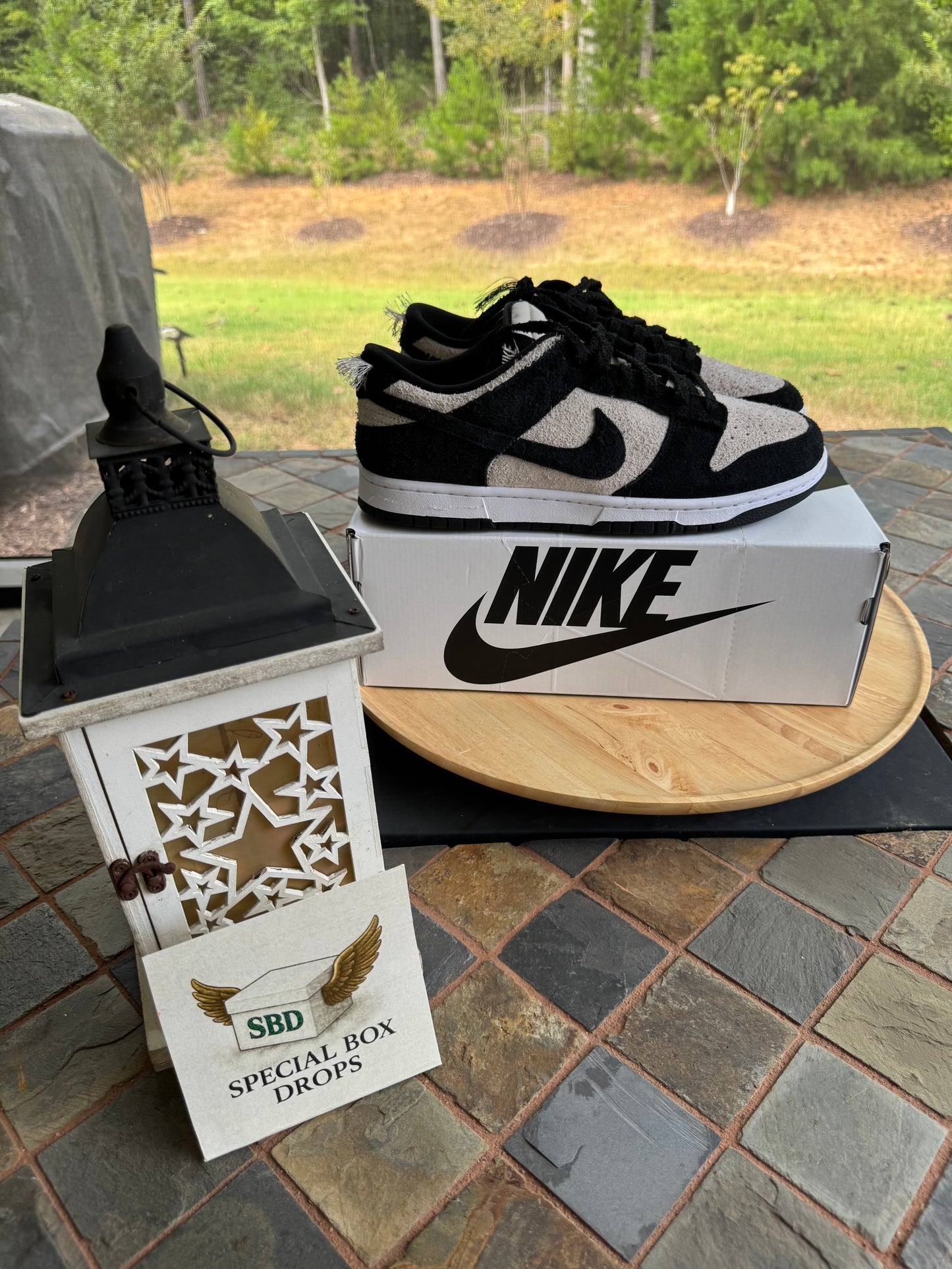 Nike Dunk Low Retro SE
Panda-Monium White Black Suede
11.5 M
IB2990-100