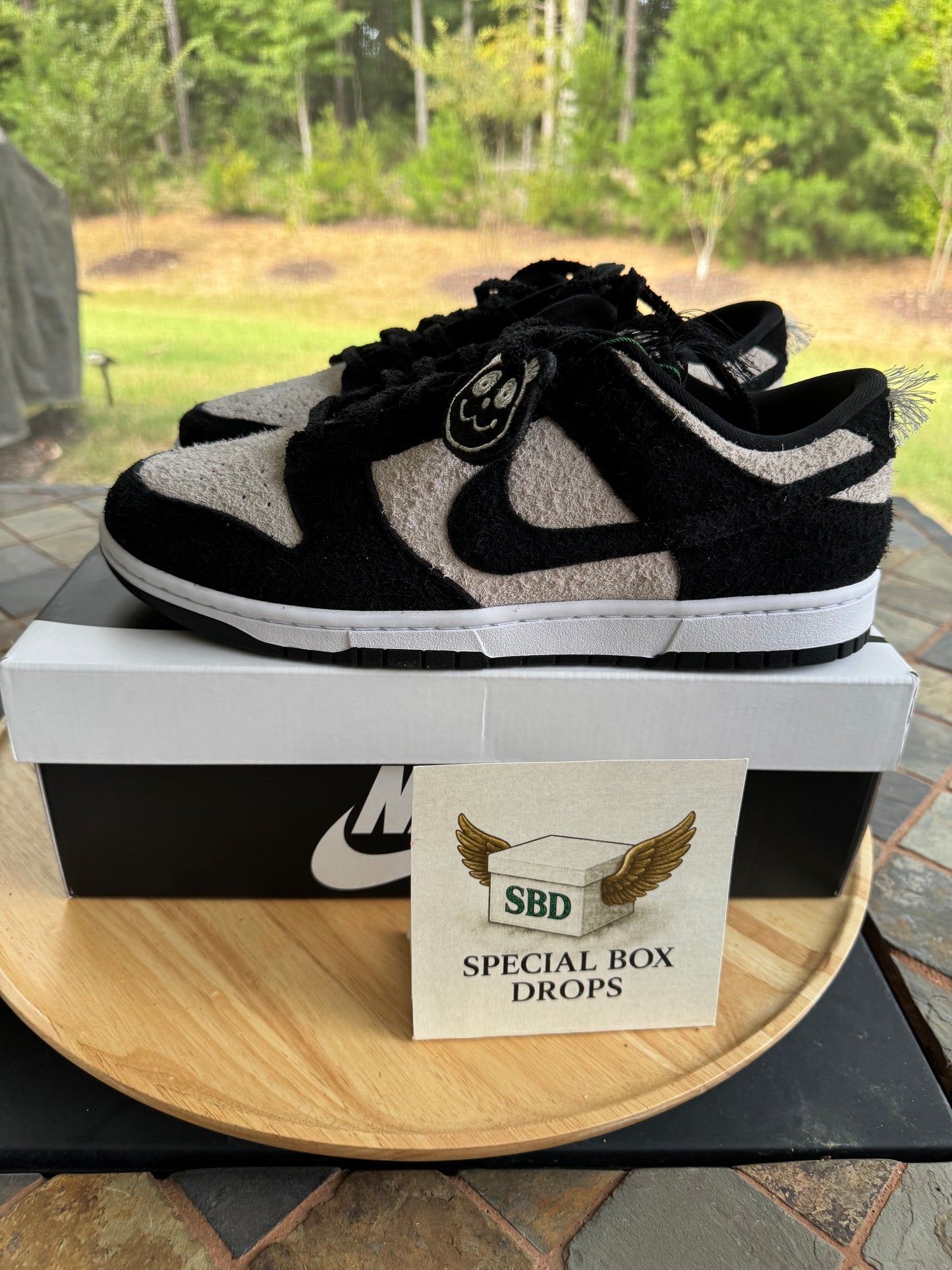 Nike Dunk Low Retro SE
Panda-Monium White Black Suede
11.5 M
IB2990-100