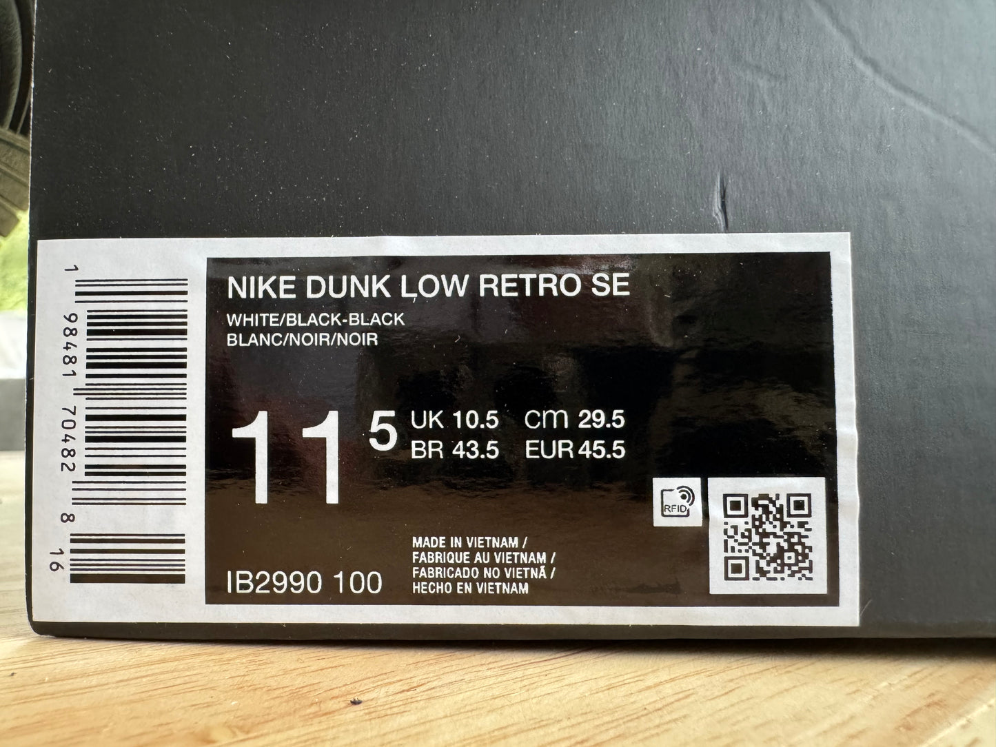 Nike Dunk Low Retro SE
Panda-Monium White Black Suede
11.5 M
IB2990-100